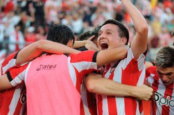 Estudiantes suma partidos a su agenda apretada.