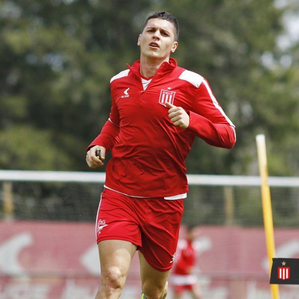 Guido Carrillo, uno de los nombres que evalúa Eduardo Domínguez en Estudiantes Guido Carrillo, uno de los nombres que evalúa Eduardo Domínguez en Estudiantes