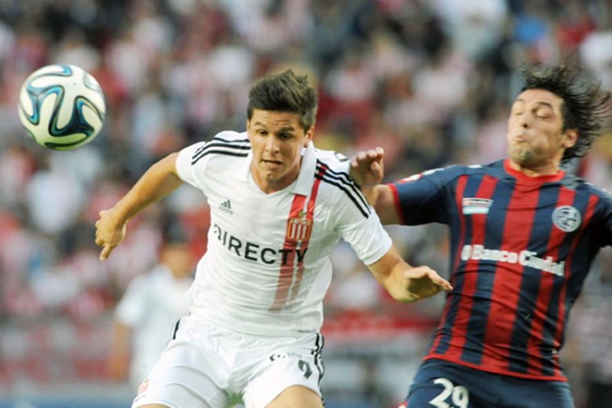 San Lorenzo en 2014, el último rival que le había marcado cuatro goles a Estudiantes.