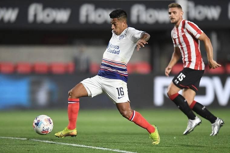 Estudiantes sufre en UNO en la Copa de la Liga.