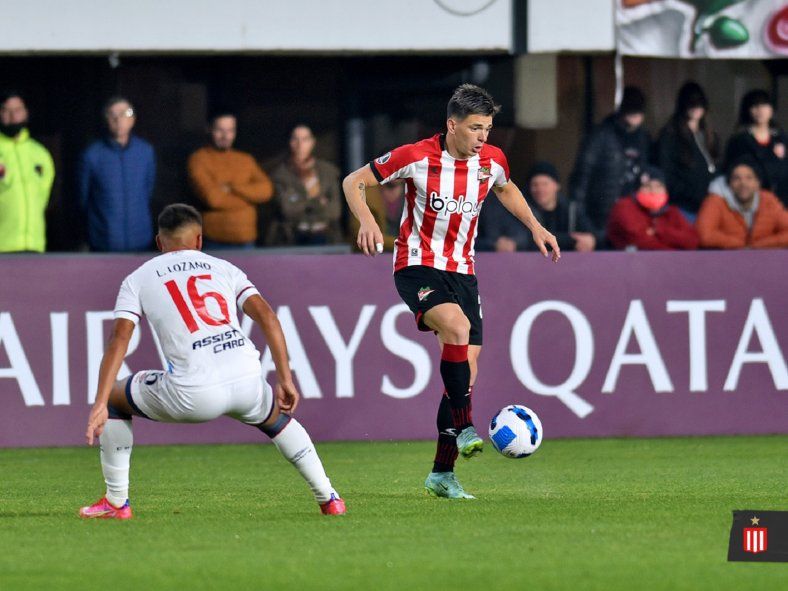Estudiantes superó a Nacional por 1-0 en Copa Libertadores.