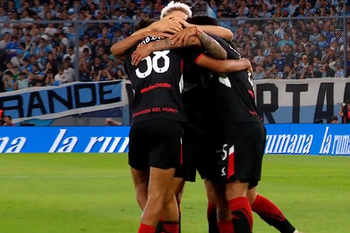 Estudiantes remontó un partido tremendo.