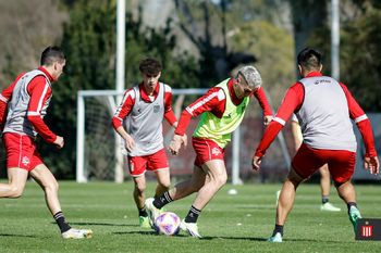 estudiantes visita a belgrano: el equipo del debut, la sorpresa en la lista y un regreso de peso