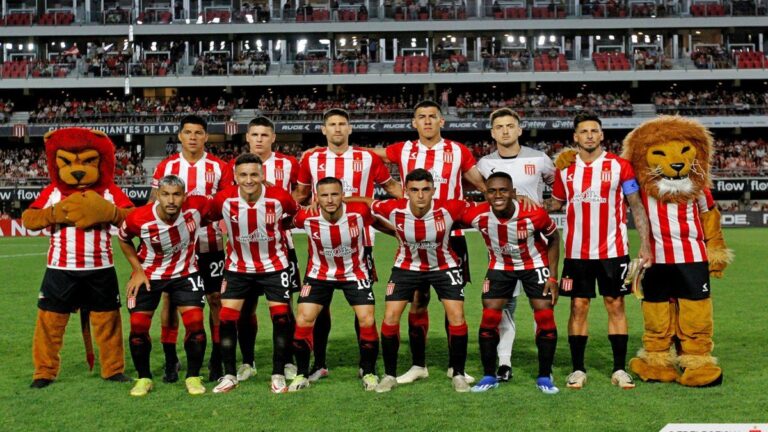 Estudiantes le ganó a Racíng de Montevideo: los refuerzos, los dos equipos y el reemplazante de Andújar