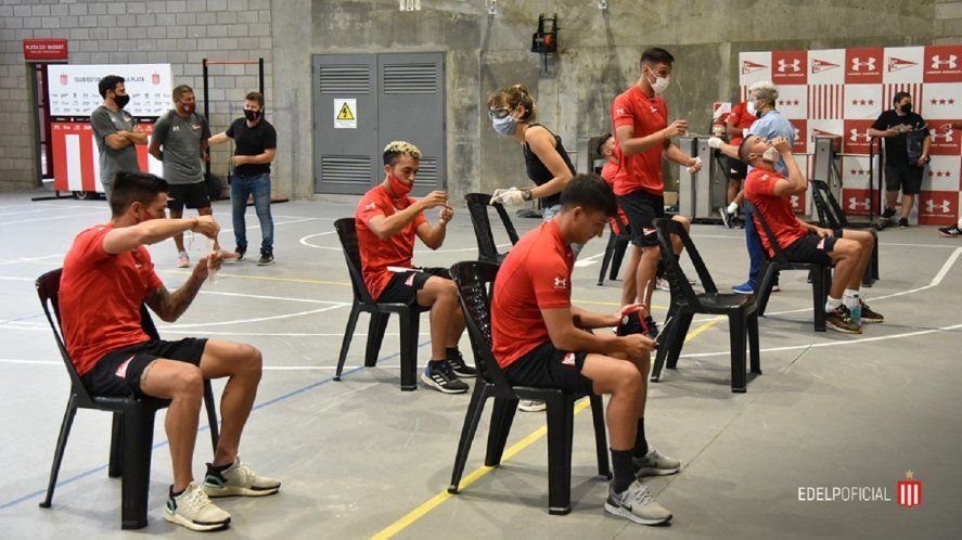 El plantel de Estudiantes fue testeado por Coronavirus