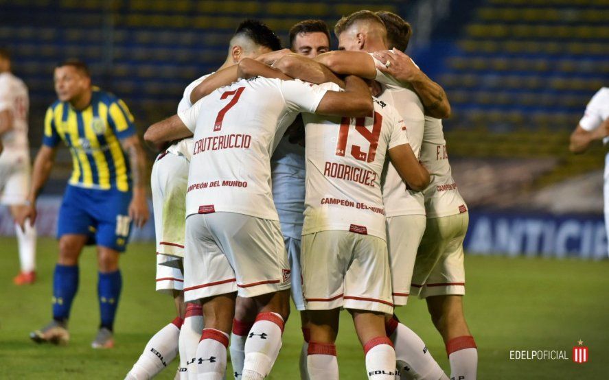 Estudiantes viene de ganar un partido clave ante Rosario Central.