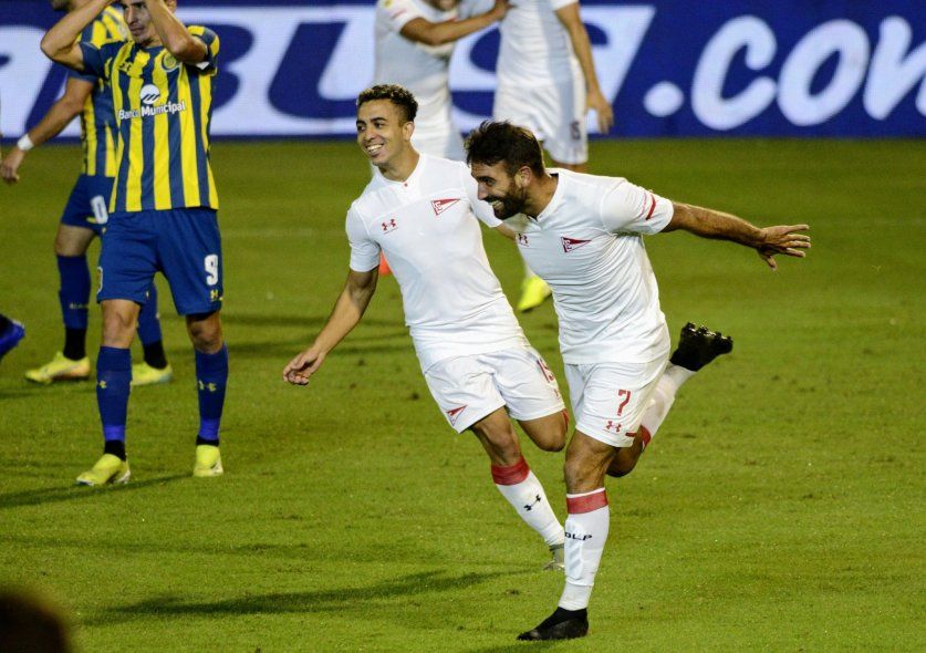 Cauteruccio convirtió y Estudiantes festejó ante Rosario Central