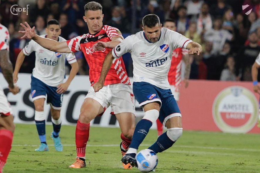 Estudiantes visitó a Nacional por Copa Libertadores