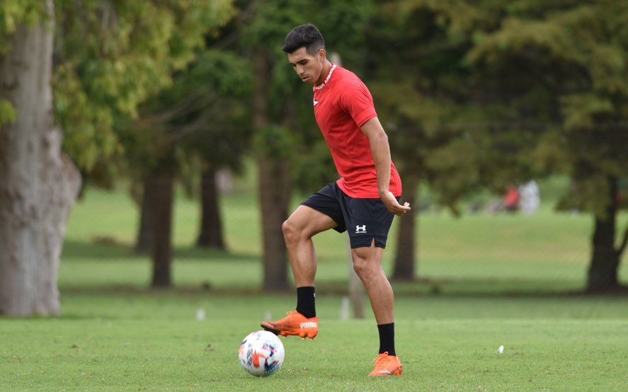 Jorge Rodríguez seguirá afuera del once de Estudiantes luego de dar positivo por Coronavirus.