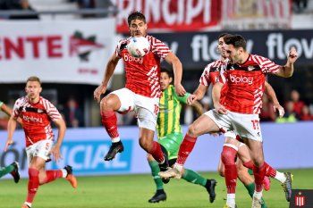 Estudiantes Vs. Aldosivi en el estadio de UNO por la fecha 13 de la Copa de la Liga 
