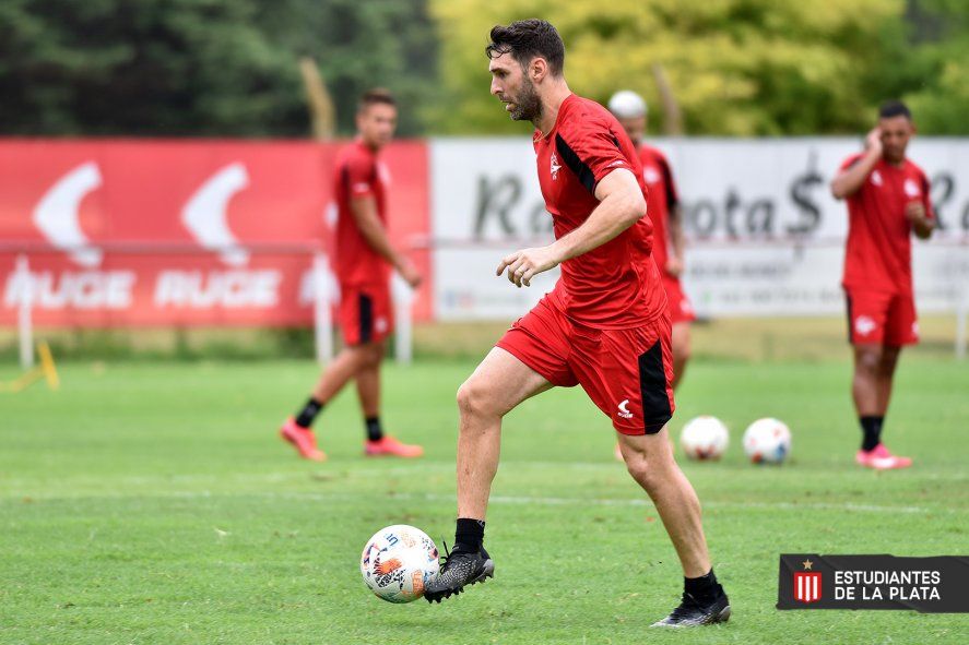 Mauro Boselli delantero titular en Estudiantes mañana en el amistoso para Ricardo Zielinzki