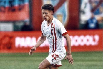 Franco Zapiola en Estudiantes ante Arsenal en Sarandí