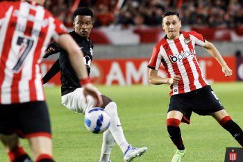 Fernando Zuqui, en Estudiantes ante Bragantino por Copa Libertadores.