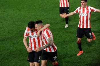 Estudiantes goleó a Arsenal y volvió al triunfo en el Torneo 2021