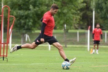 Federico González en un entrenamiento de Estudiantes.