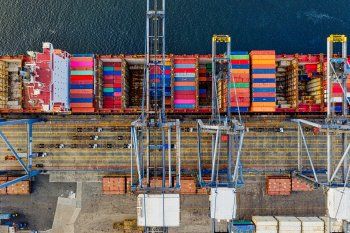 En octubre hubo un superávit comercial de u$s 1.827 millones