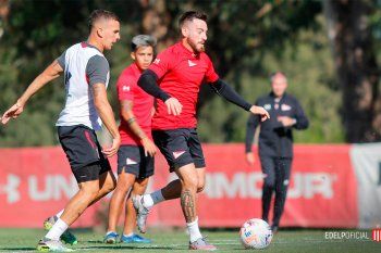 Estudiantes tiene 23 jugadores para preapar el duelo ante Banfield.