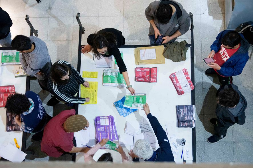 Hubo elecciones en las 17 Facultades de la UNLP. Hubo elecciones en las 17 Facultades de la UNLP.