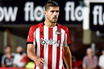Fabián Noguera con la camiseta de Estudiantes.