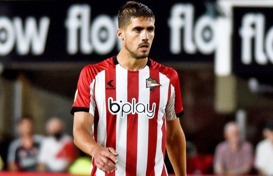 Fabián Noguera con la camiseta de Estudiantes.