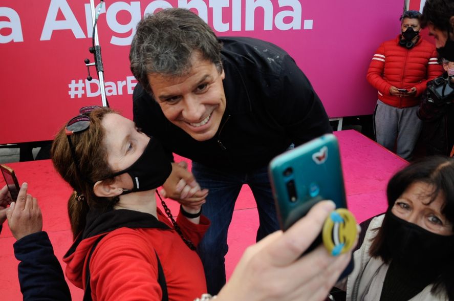 Facundo Manes encabezó este sábado en La Plata uno de sus últimos actos antes del cierre de la campaña 