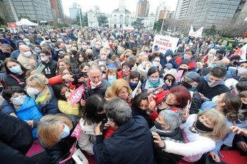 Facundo Manes puso sus fichas en La Plata, uno de los bastiones del PRO 