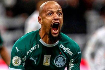 Felipe Melo a puro grito de gol en Palmeiras.