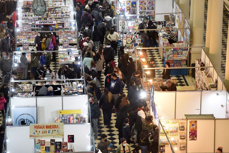 Este sábado y domingo son los últimos dos días que estará la Feria del Libro en La Plata.