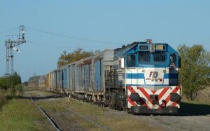 Sigue el desguace de los trenes nacionales y La Fraternidad habla de una “gran inmobiliaria”