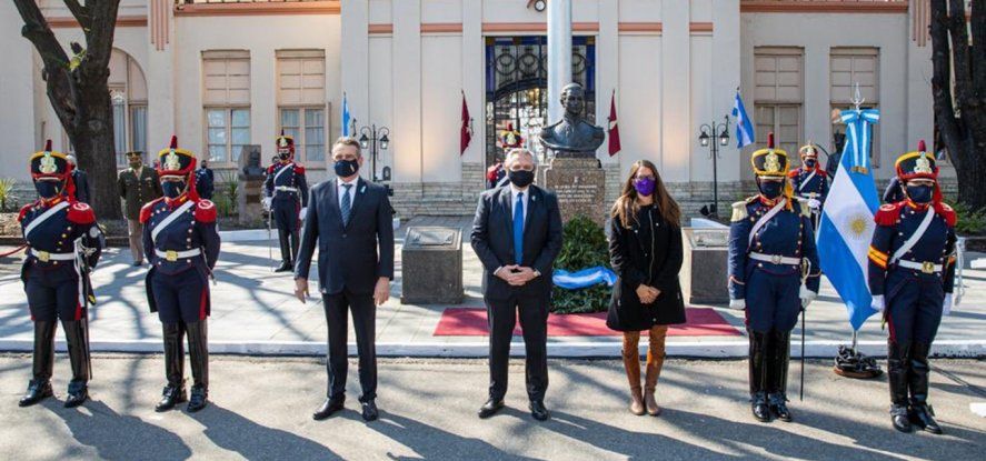El presidente, Alberto Fernández, mejoró los salarios de las Fuerzas Armadas