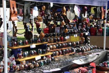 La Fiesta Provincial del Mate en Baradero: con competencia de tomadores y cebadores de mate.