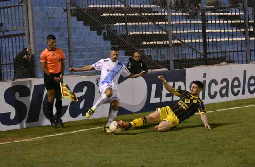 Flandria llega al duelo de Copa Argentina ante Gimnasia con una derrota.