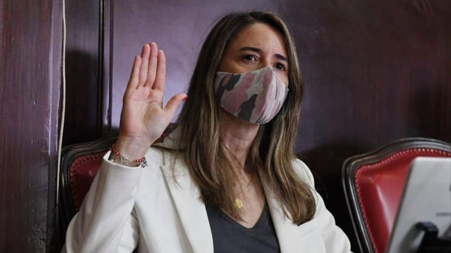 La senadora Flavia Delmonte elevó un pedido de informes para que Sergio Berni explique lo ocurrido en San Clemente. Hay 9 policías detenidos.