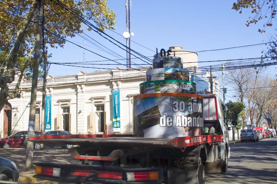 La torta de "cumpleaños infeliz" que circuló por Florencio Varela, en el COnurbano bonaerense