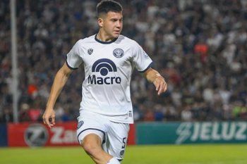 Franco Romero, futbolista de Estudiantes, en Independiente Rivadavia de Mendoza