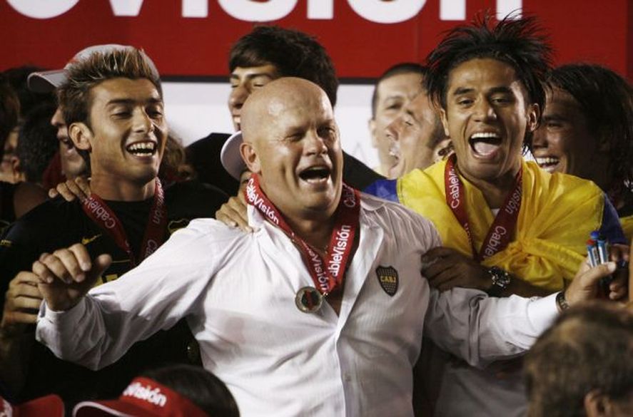 Ischia con Dátolo y Vargas: la Recopa 2008 fue el último festejo internacional de Boca