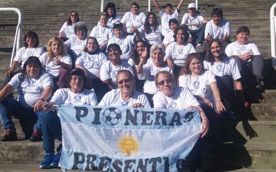Las Pioneras, varias décadas después, reunidas otra vez (Foto: Facebook