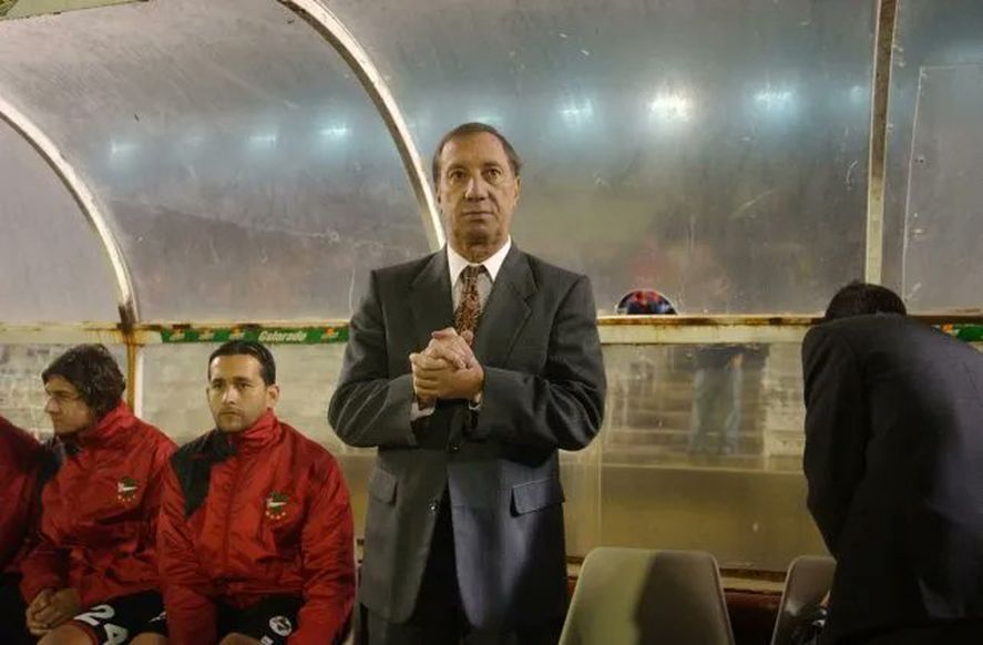 El último de Bilardo en Estudiantes, al otro día Griguol dejaría Gimnasia.
