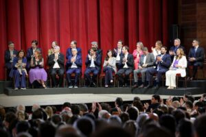 En el gobierno de Kicillof descartan cambios de gabinete y postergan la discusión por el PJ Bonaerense