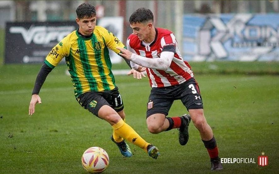 Gastón Benedetti fue titular siempre en Reserva, con Pablo Quatrocchi y con Leandro Desábato. (Foto: prensa EDLP)