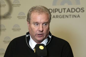 por el atentado a cristina kirchner, autorizan a la justicia a secuestrar el telefono de gerardo milman