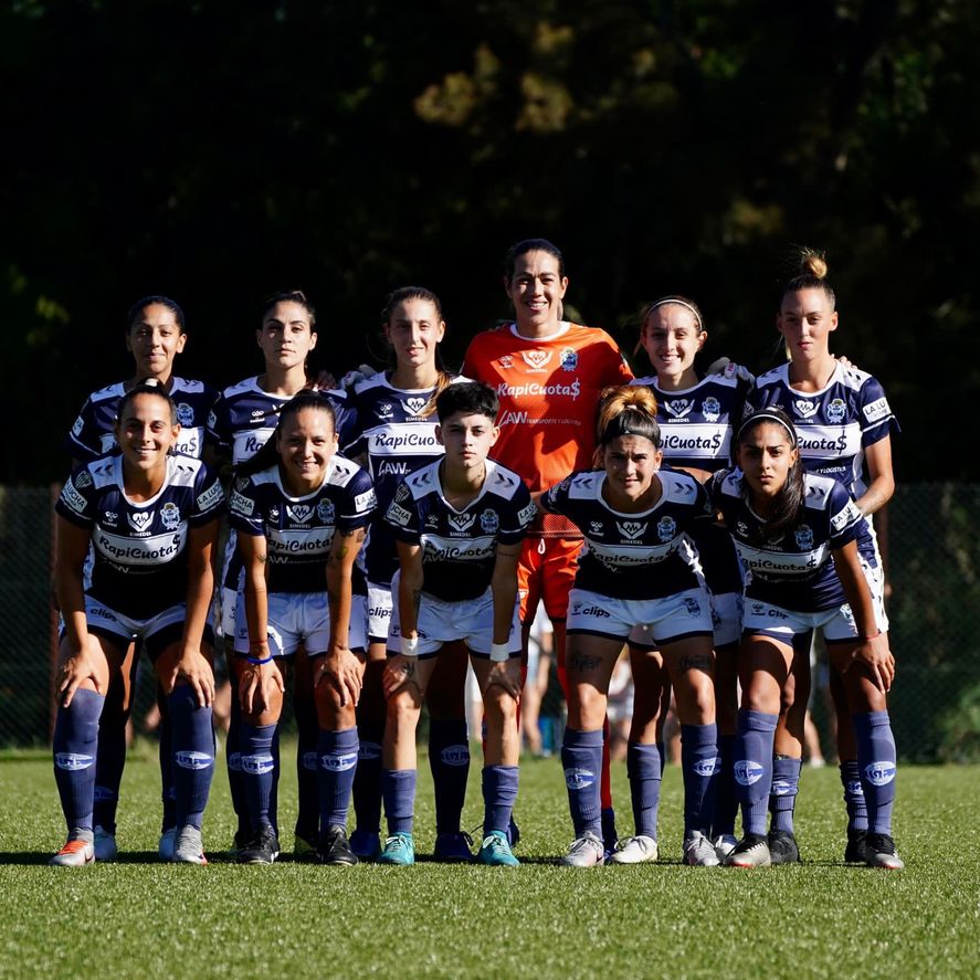 Gimnasia cayó con San Lorenzo y va por el SAT en el fútbol femenino de AFA.