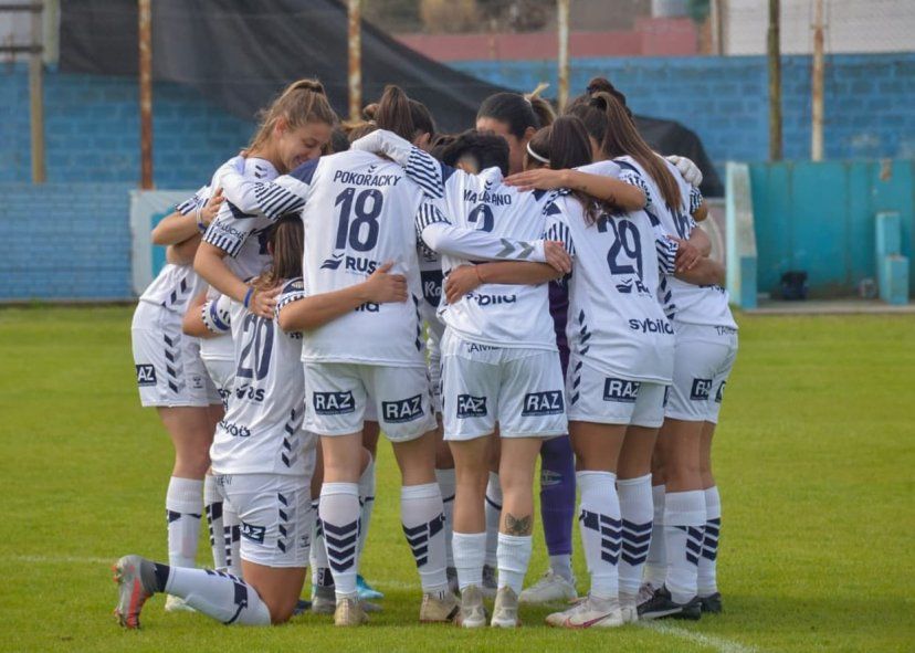 Gimnasia va por el 6° lugar en el fútbol femenino de AFA.
