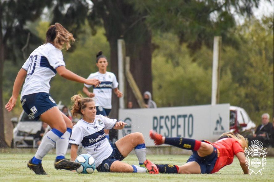 Gimnasia no se resignó, lo dio vuelta y festejó ante Español.