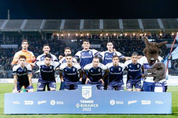 El once titular de Gimnasia frente a Defensa y Justicia (Foto: Prensa GELP).