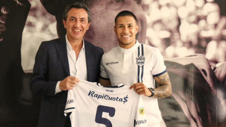 Cuánto embolsaría Gimnasia por Holgado y Saravia