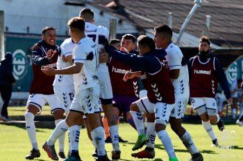 La reserva de Gimnasia ganó y mantiene el invicto.