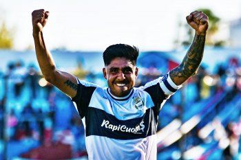 Cristian Tarragona, a puro festejo de gol en Gimnasia.