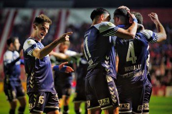 Gimnasia festeja, gana y sigue.