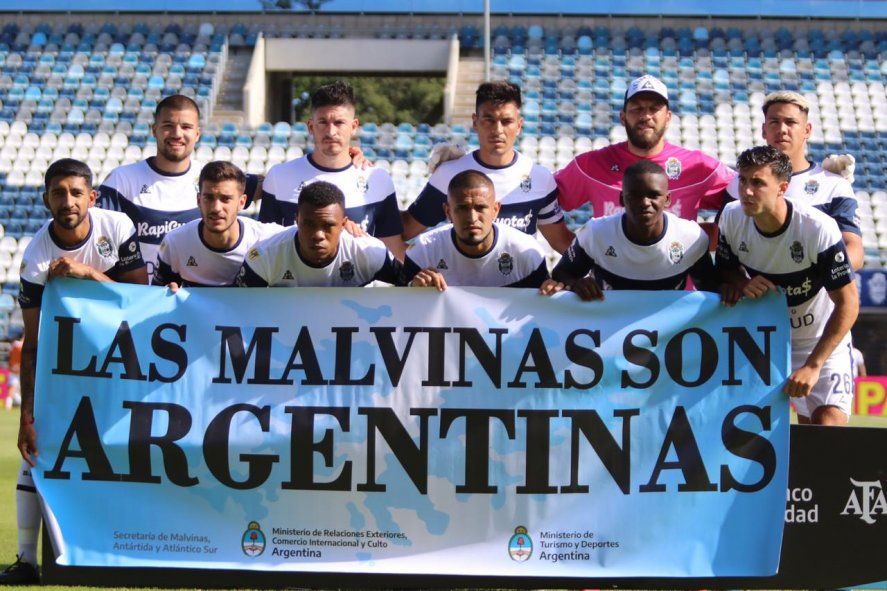 Johan Carbonero, fue titular en el empate de Gimnasia ante Vélez